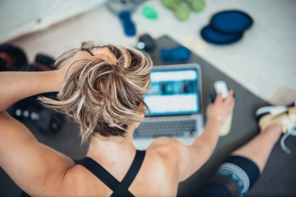 Stream your morning meltdown 100 workouts from your laptop.